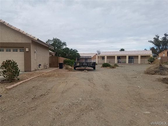 2nd image of 2113 E Desert Palms Dr