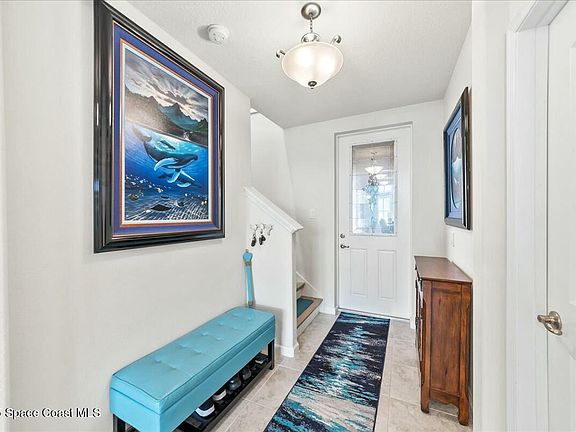5th image of 738 Carlsbad Dr