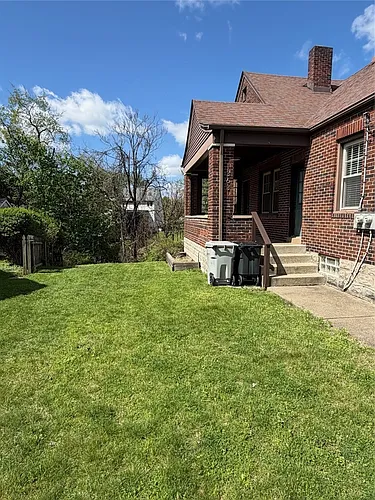 1363 Anderson Rd Photo 1