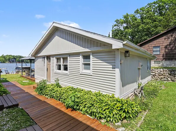 67560 95th Ave, Dowagiac, MI 49047