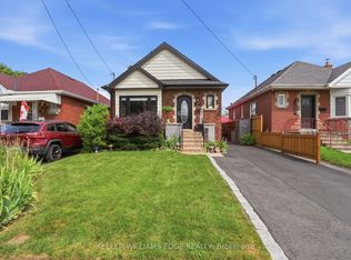 127 Tragina Ave S, Hamilton, ON L8K2Z7