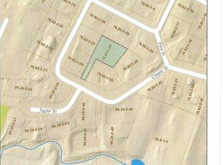 13 Cooper St, New Paltz, NY 12561