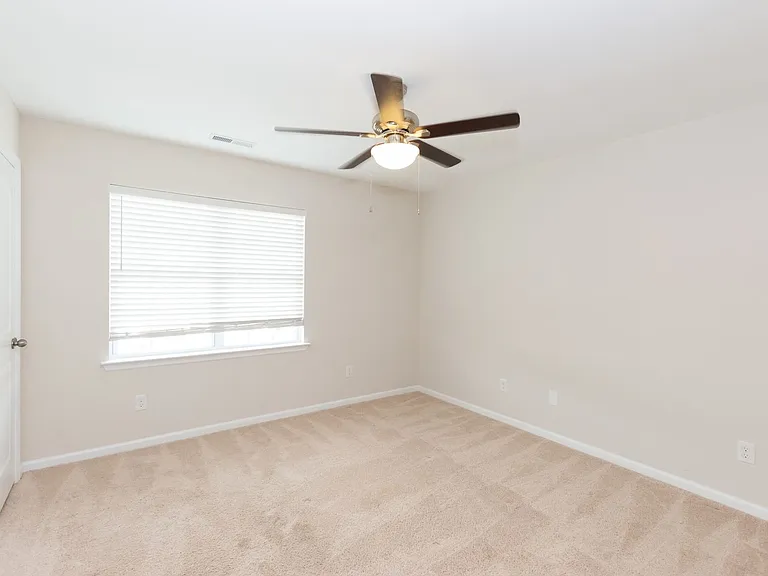 530 Oyster Rock Ln — Photo 24