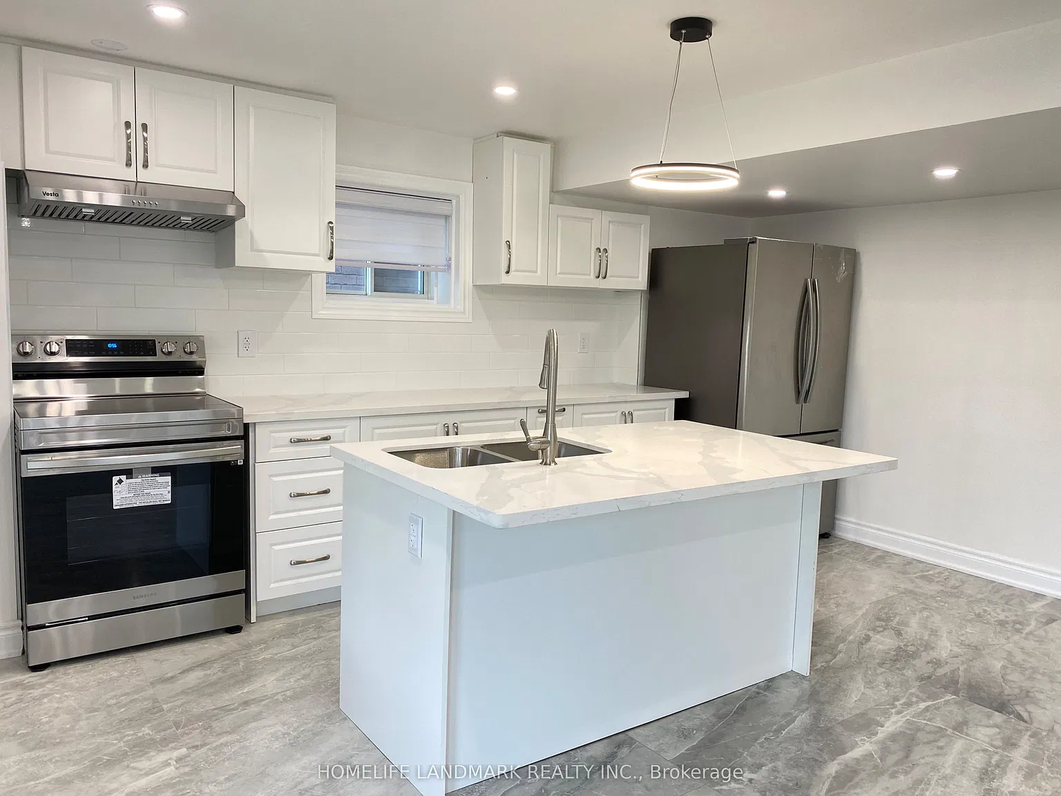 2 bed, $2,400 — Photo 4