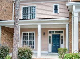 303 Long Pointe Ln, Columbia, SC 29229