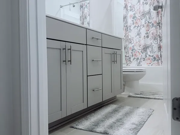 2012 Sandwood Loch Dr, Durham, NC 27703