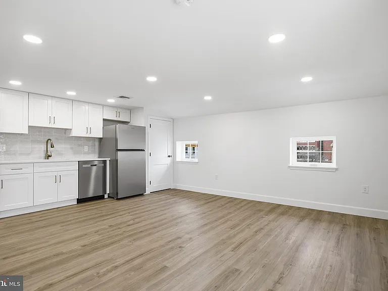 100 W Front St #3A — Photo 3