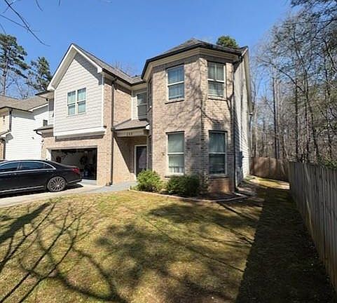 3rd image of 268 Oak Rd