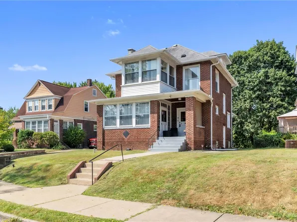 4 Glenwood Dr, Ambridge, PA 15003