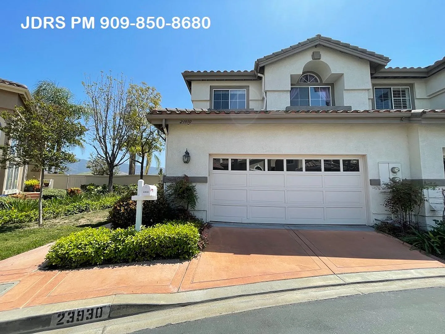 Price Lowered! Yorba Linda Furnished Home With Pool — Photo 2