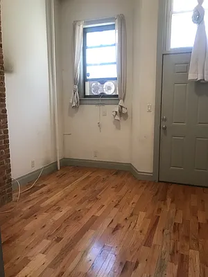 Rented by MySpaceNYC | media 29