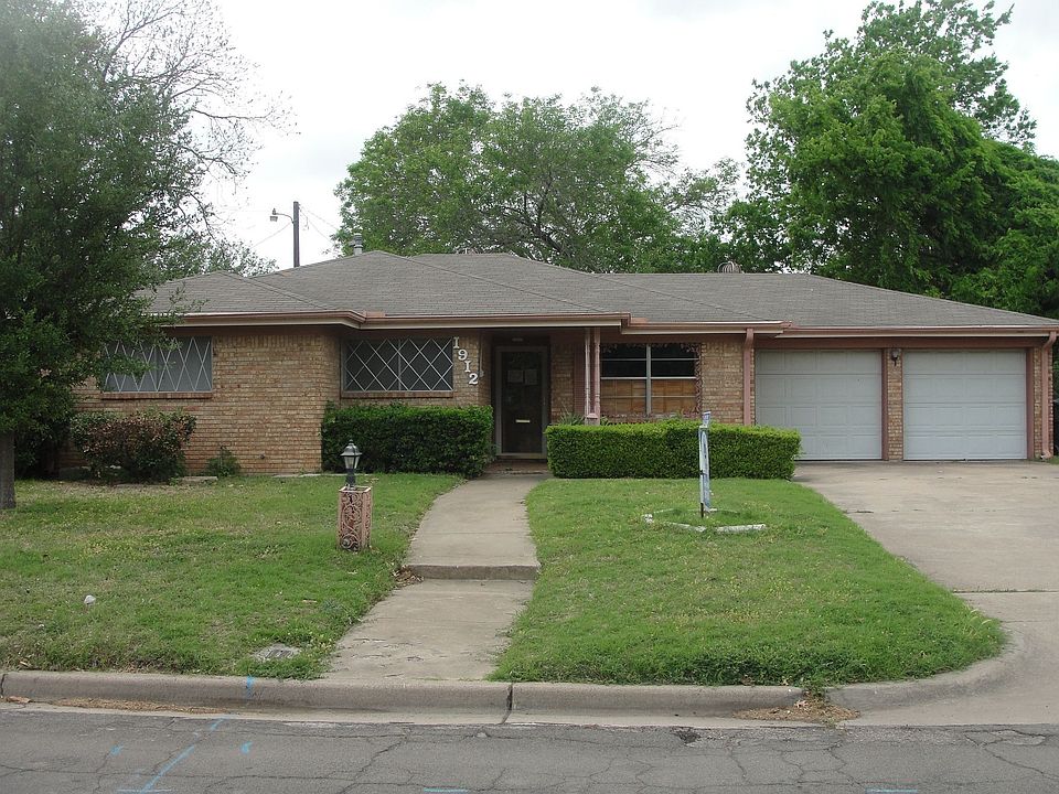 1st image of 1912 King Cole Dr