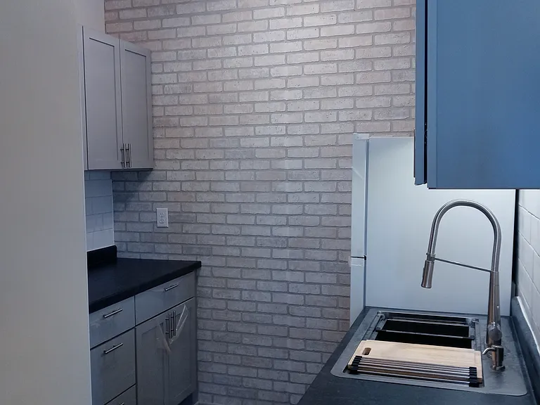 2733 Girard Ave S #303 — Photo 25