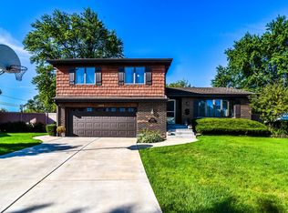 404 N Wilson Ln, Addison, IL 60101