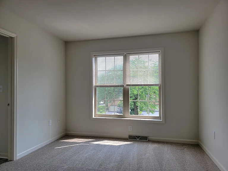 6470 Lincoln Ct — Photo 14