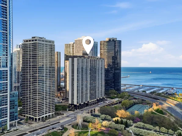 400 E Randolph St APT 3314, Chicago, IL 60601