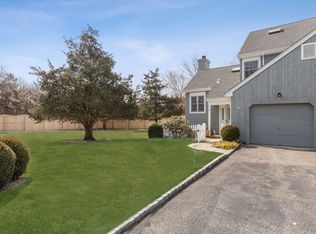 47 Brittany Ln, Westhampton Beach, NY 11978