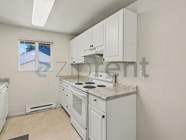9660 SW Prairie Ter #D — Photo 12