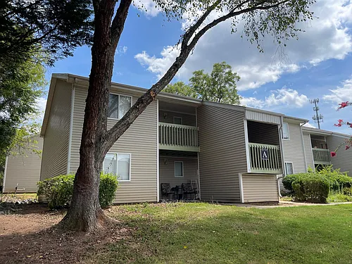 1713 Eagles Pl #A-103 Photo 1