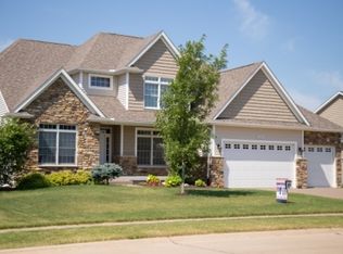 5674 Judge Rd, Bettendorf, IA 52722