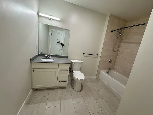 Building Photo - 1301 Blue Hill Ave #203