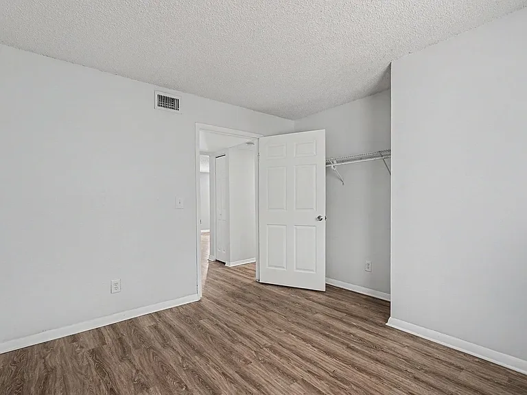 2181 Agora Cir SE — Photo 10