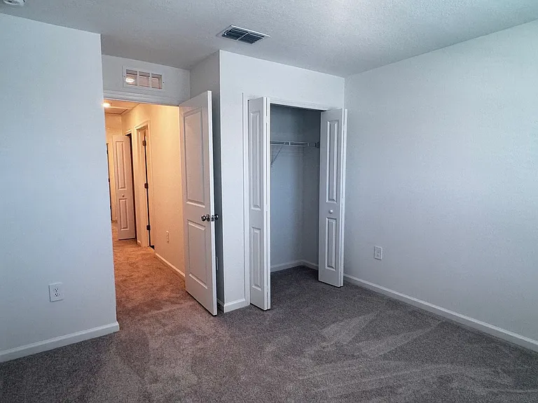 4957 SW 83rd Pl — Photo 11