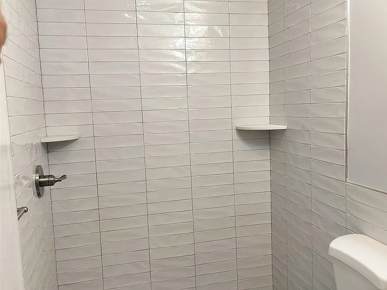 352 New York Ave #1/1L — Photo 9