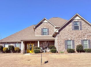 13213 Covington Dr, Athens, AL 35613