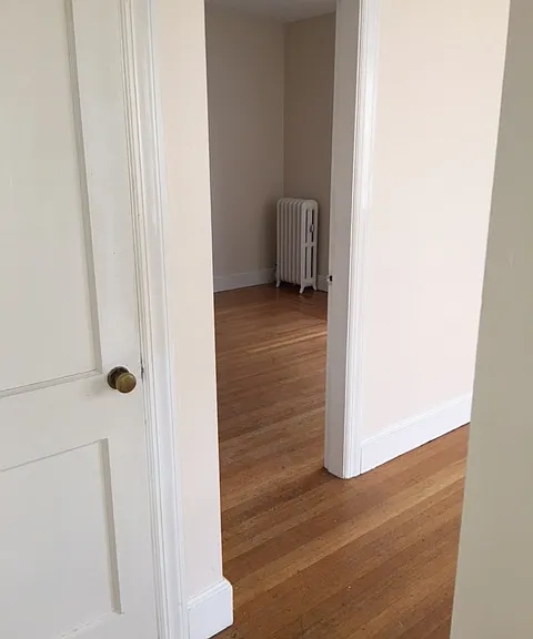 322 Broadway — Photo 10