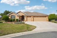 Royal Elm Rd-S0811-001.jpg