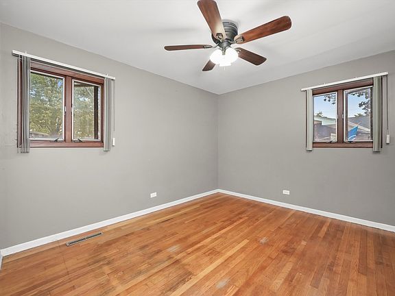 4th image of 15027 Park Ave