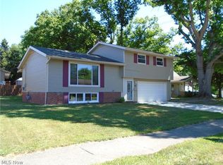 13995 Summit Ave, Maple Heights, OH 44137