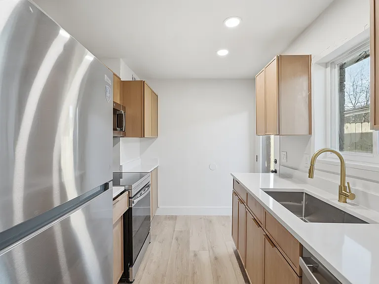 1721 R Ave #1723 — Photo 7