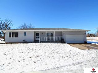 409 W Main St, Ceresco, NE 68017