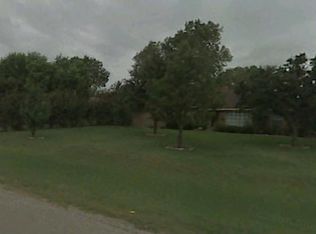 3801 Castle Dr, Rowlett, TX 75089