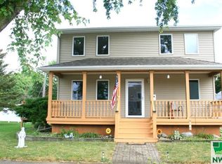 1303 Shoreway Rd, Storm Lake, IA 50588