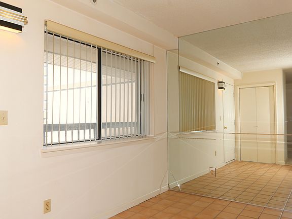 4th image of 4 Marina Dr APT L4
