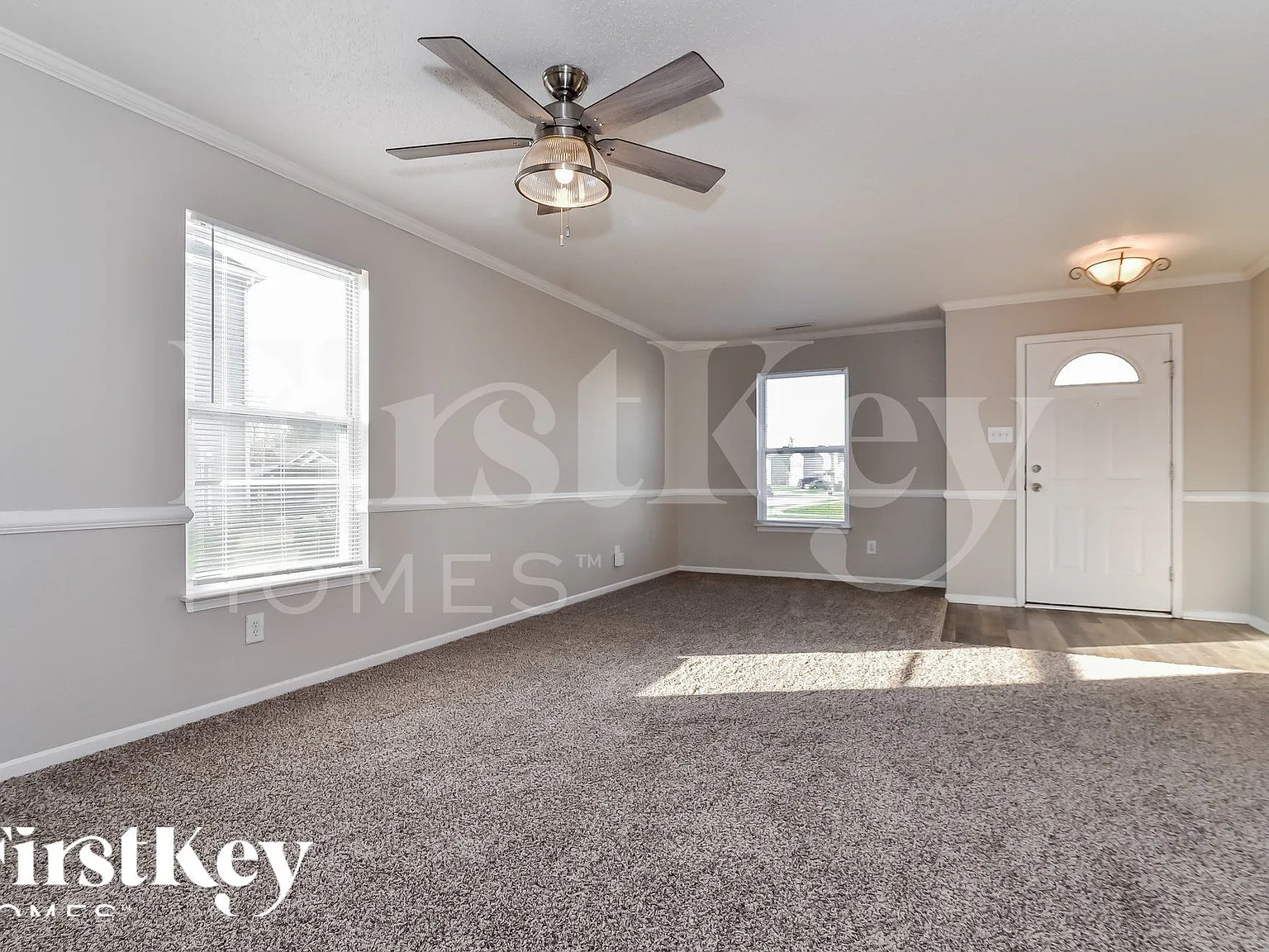3 bed, 2.5 bath, 2226 sqft, $2,230 — Photo 3