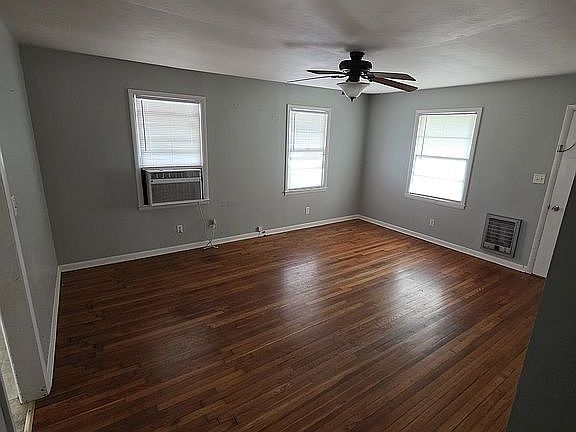 2nd image of 208 High Point Ave