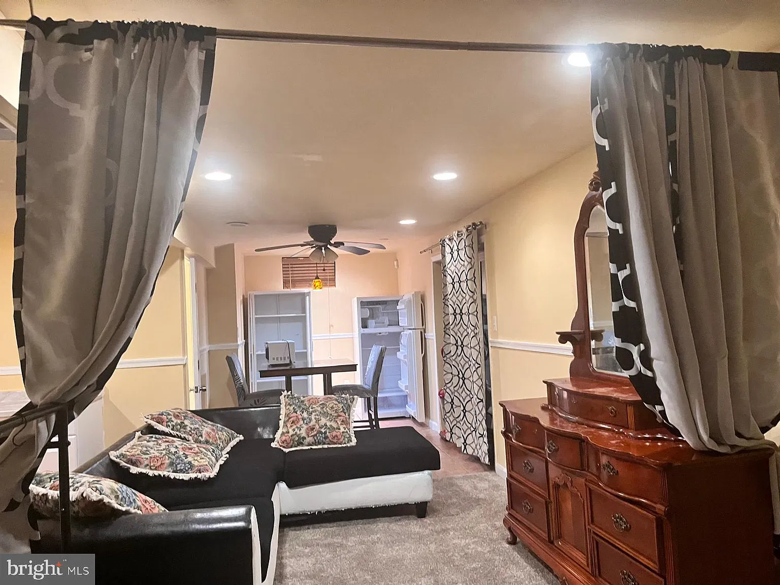 1 bed, 1.0 bath, 2288 sqft, $1,400 — Photo 4