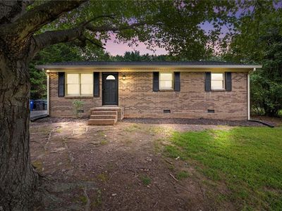 3217 Meadow Ln, Winston Salem, NC, 27107