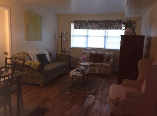 174 College Dr, Edison, NJ 08817