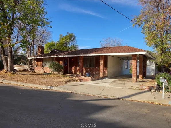 8811 Yates St, Sunland, CA 91040