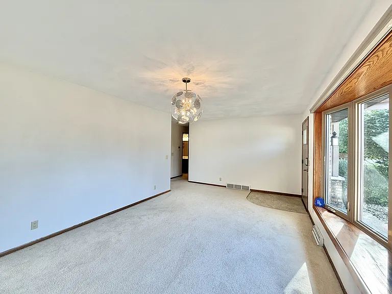 4012 Oldwyck Dr — Photo 12