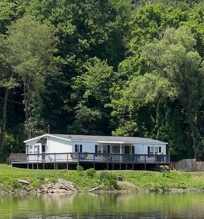 1st image of 190 Rose Point Harlansburg Rd