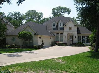 5820 Forest Bend Pl, Fort Worth, TX 76112