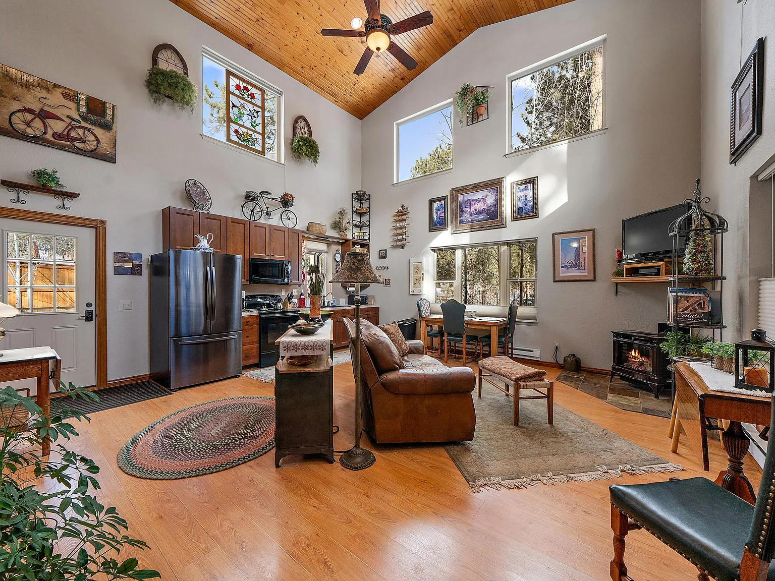 1 bed, 1.5 bath, 1000 sqft, $2,750 — Photo 1