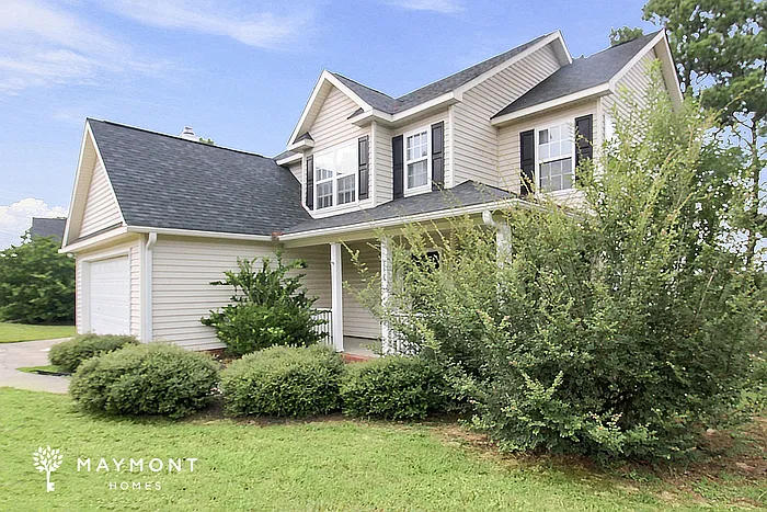 4 bed, 2.5 bath, 2177 sqft, $2,125 — Photo 2