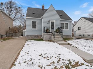 690 Rosedale Ave, Sarnia, ON N7V1Z7